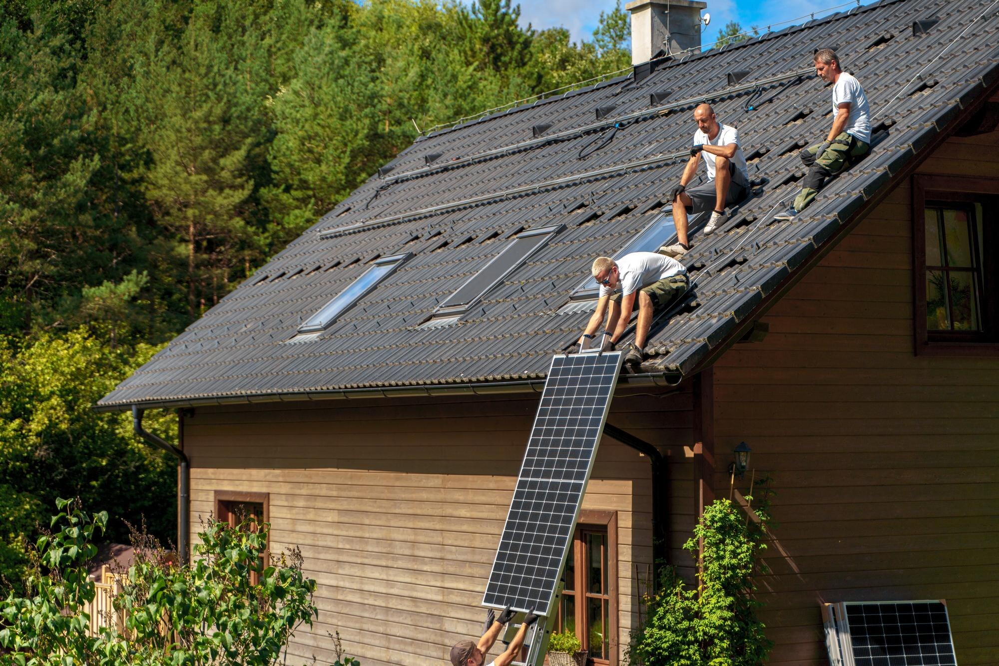 Installation de solutions solaires sur toiture